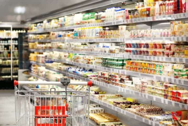 Empty grocery cart in grocery store