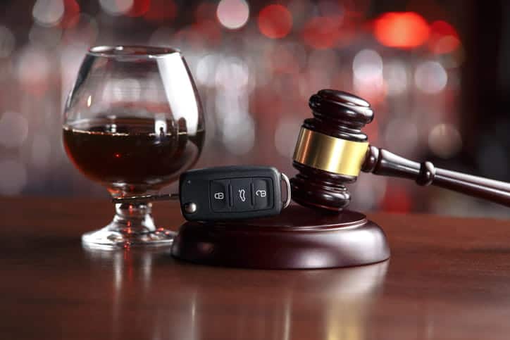 Dui Accident Lawsuit 1 An Alcoholic Beverage Next To Car Keys And A Gavel.